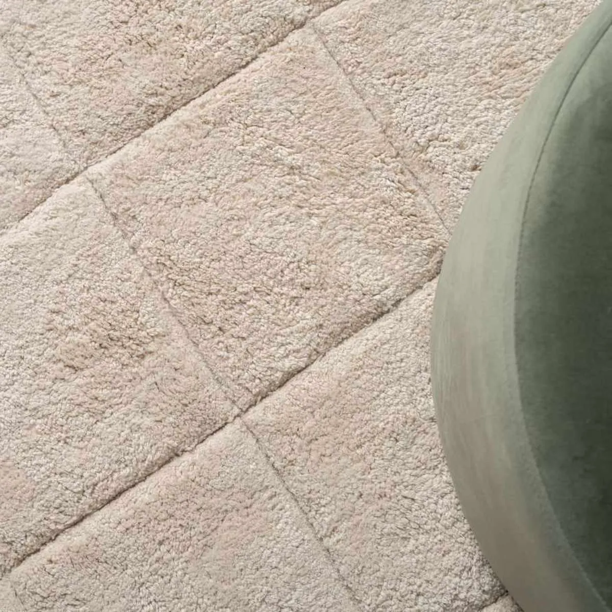Rea Diamond Floor Rug - Large - Cream Mocka