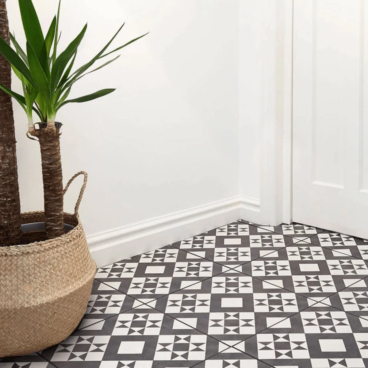 Retro Monochrome Patterned Porcelain Tile 45x45cm Matt