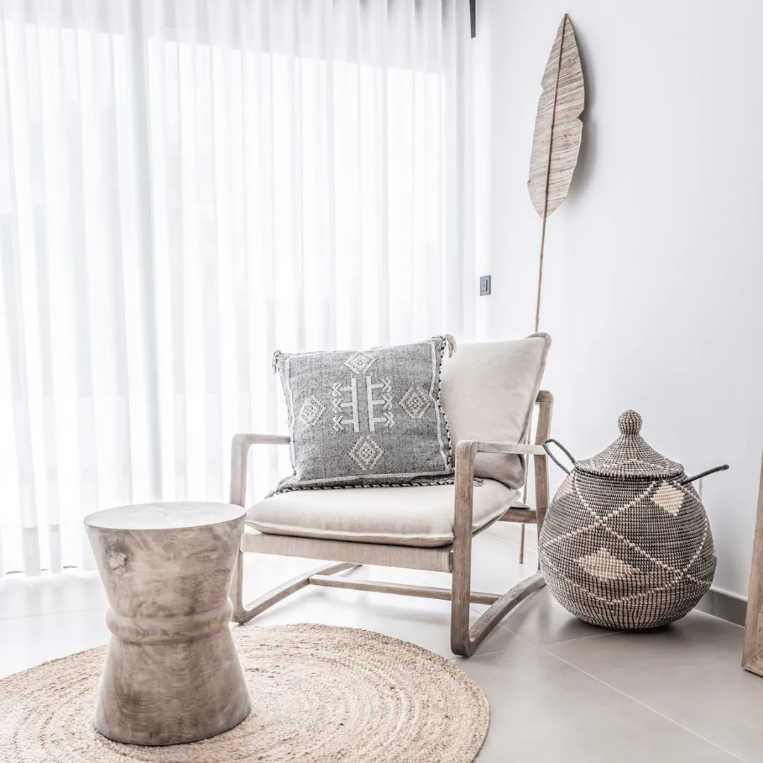 Sandglass Stool | Natural 35x45cm Zoco Home