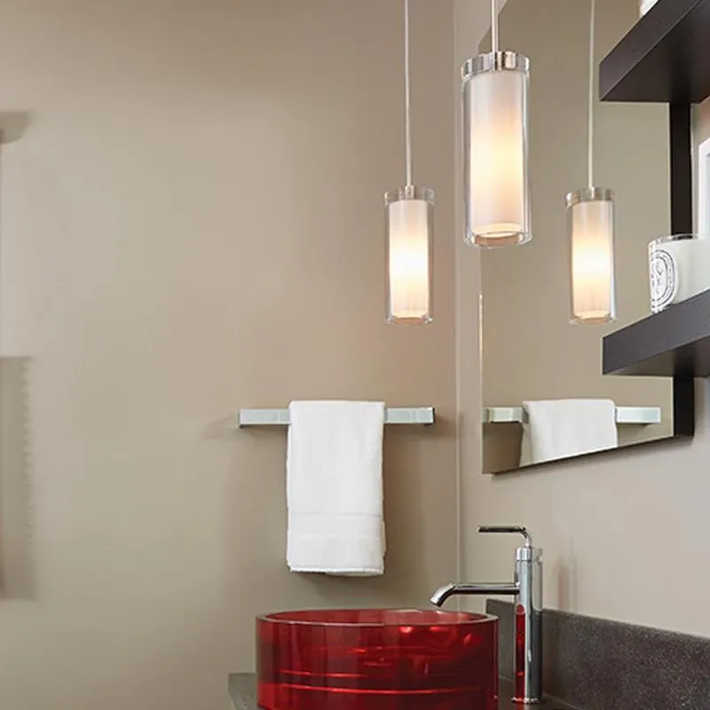Sara Grande Pendant Light