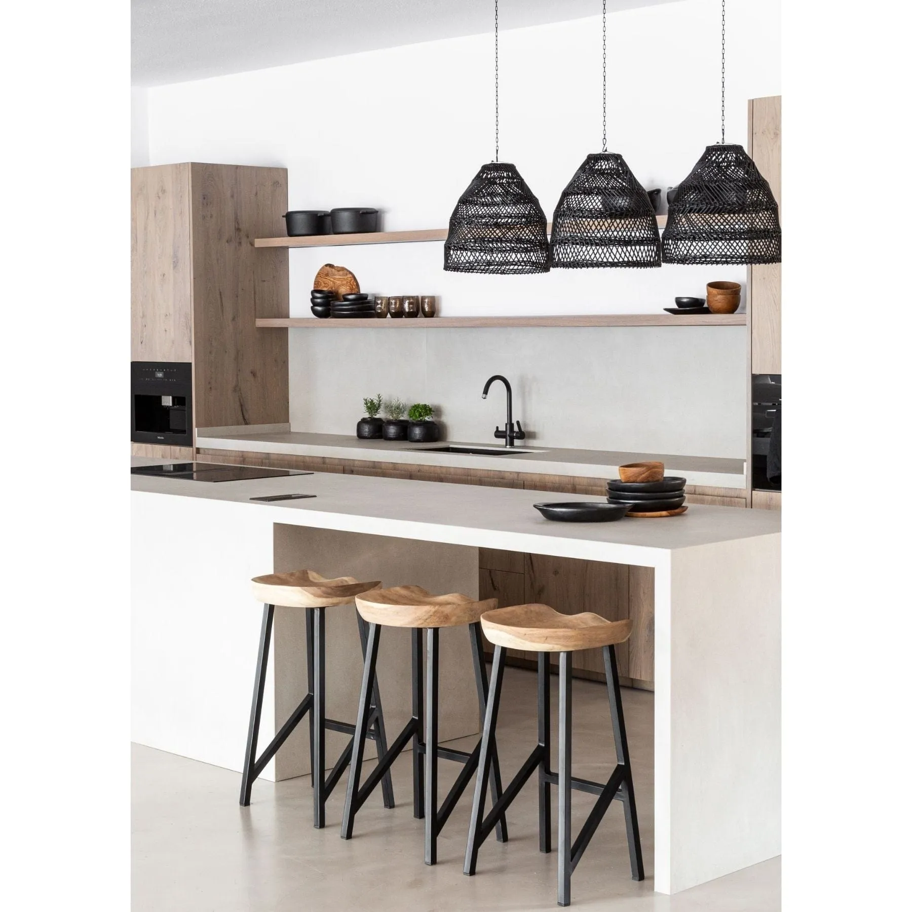 Suar Bar Stool | 40x36x76cm Zoco Home