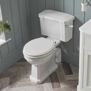 Vitoria Close Coupled Toilet With Soft Close Seat