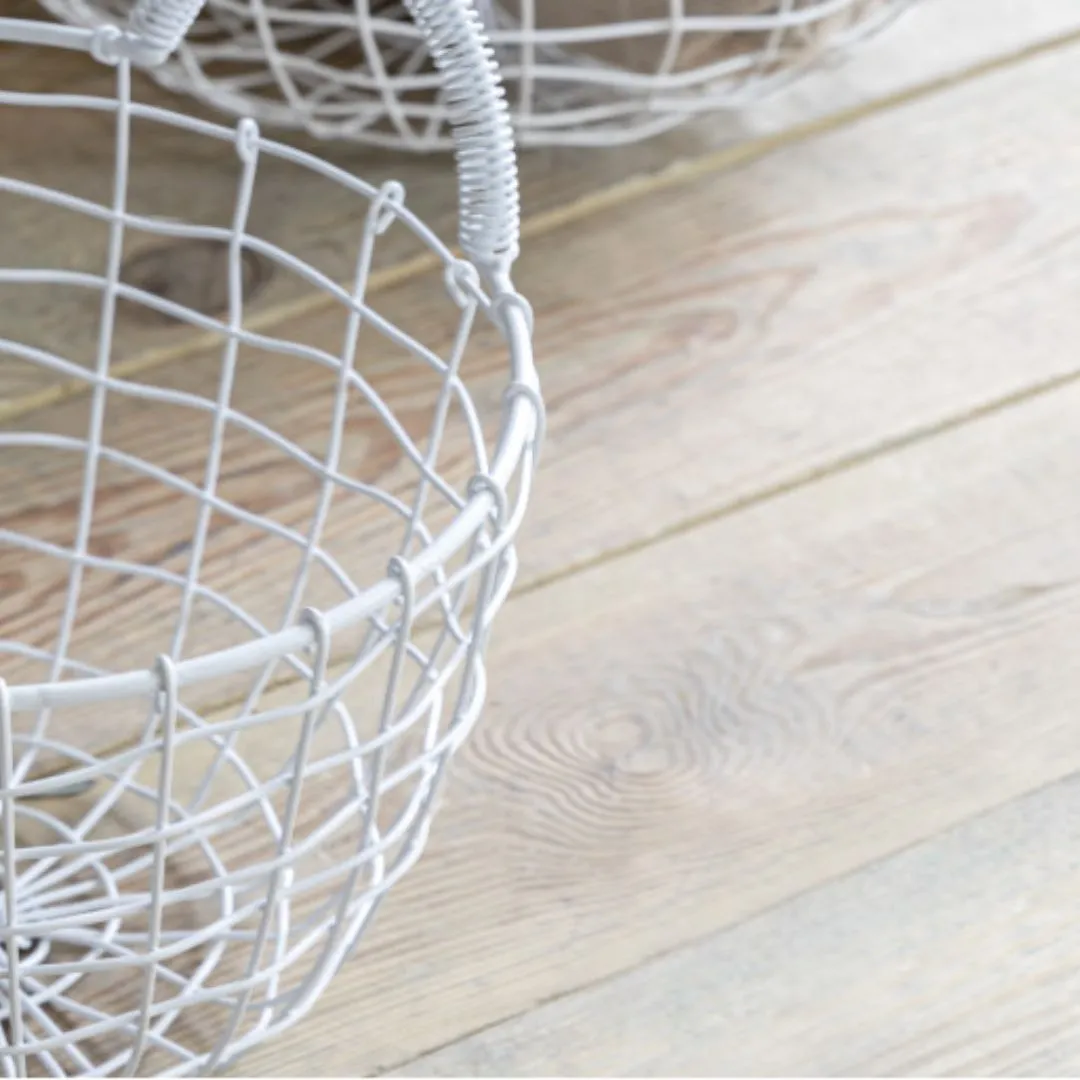 White Wire Basket - Small Funky Chunky